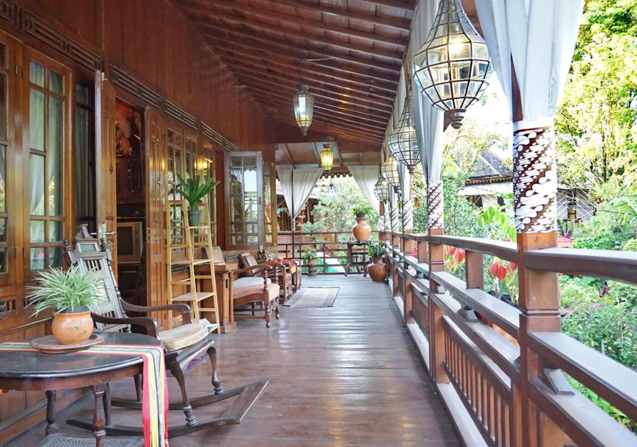 Badjoeri Ethnic Wooden Homestay Бандунг Екстер'єр фото